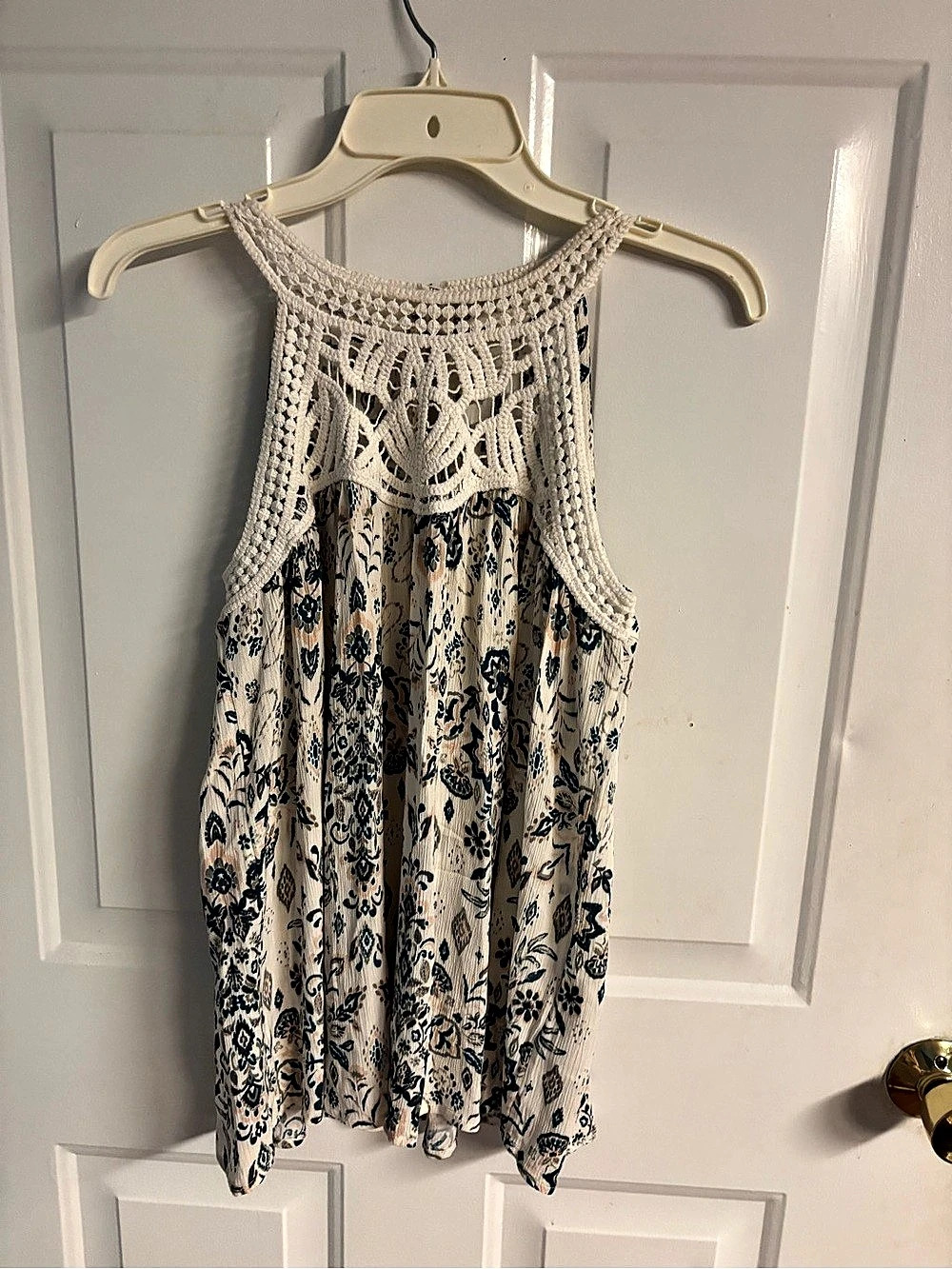 Maurices Boho Floral Halter Tank Top with Crochet Lace Yoke - Size XS